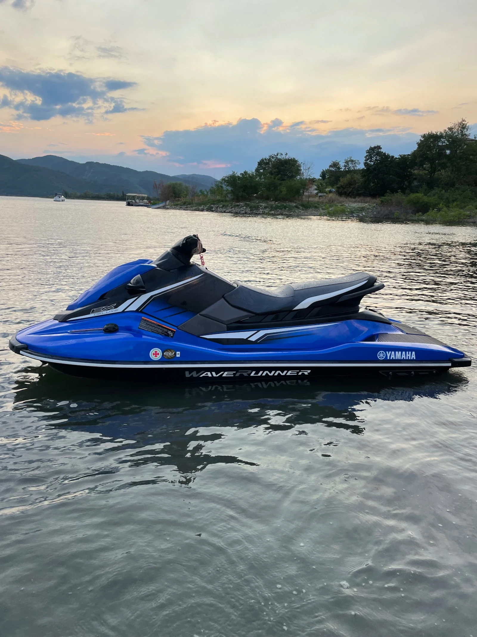 Джет Yamaha Ex Deluxe