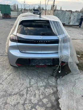 Peugeot 208 GTline, снимка 2