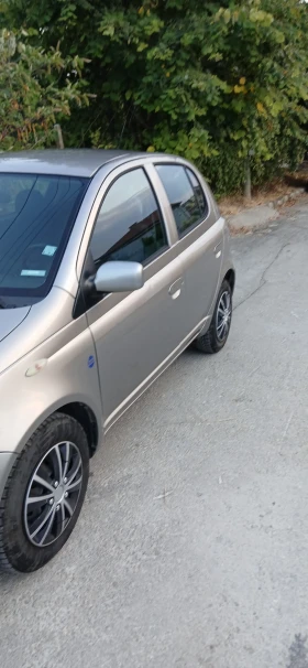 Обява за продажба на Toyota Yaris 1.3vvti ~4 850 лв. - изображение 3