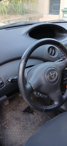 Обява за продажба на Toyota Yaris 1.3vvti ~4 850 лв. - изображение 10