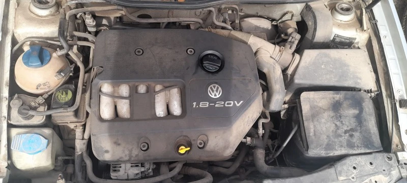 VW Golf, снимка 3 - Автомобили и джипове - 46996616