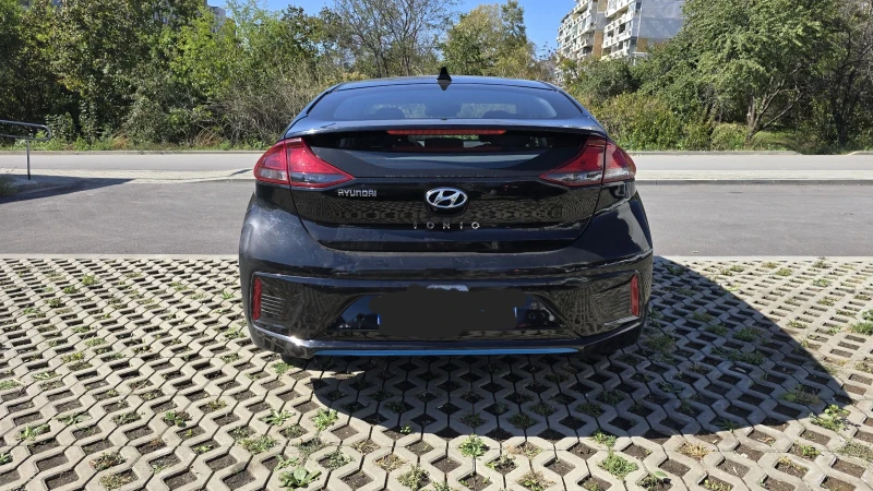 Hyundai Ioniq 28.08.2018г, камера, дистроник, снимка 8 - Автомобили и джипове - 47449575