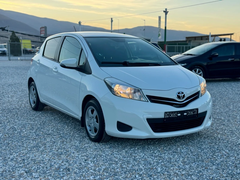 Toyota Yaris Toyota Yaris 1.4::D4D::ПОДГРЕВ::КАМЕРА, снимка 1 - Автомобили и джипове - 48017488