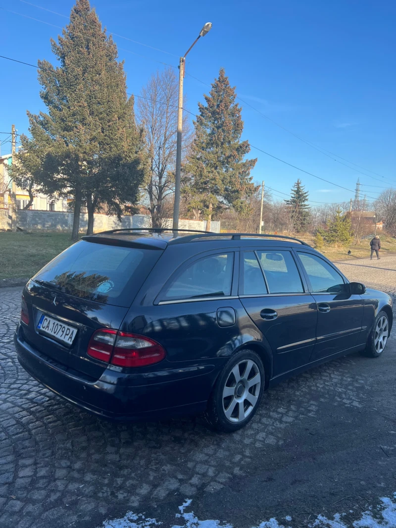 Mercedes-Benz E 220 CDI, снимка 1 - Автомобили и джипове - 48598311