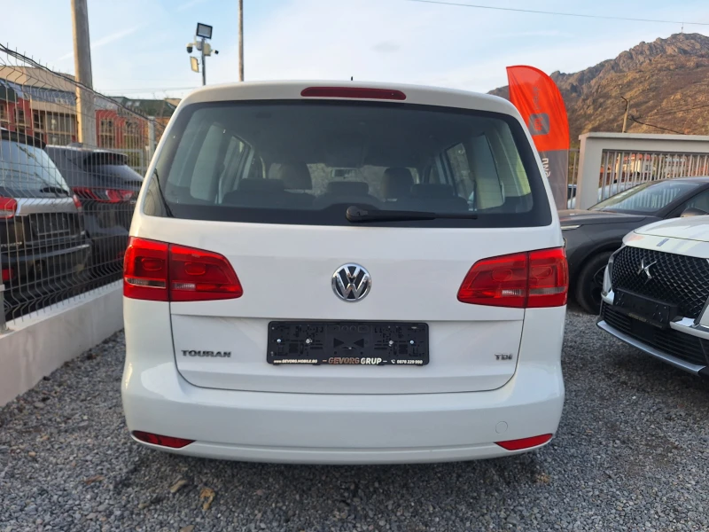 VW Touran 1.6 TDI , снимка 6 - Автомобили и джипове - 49598446