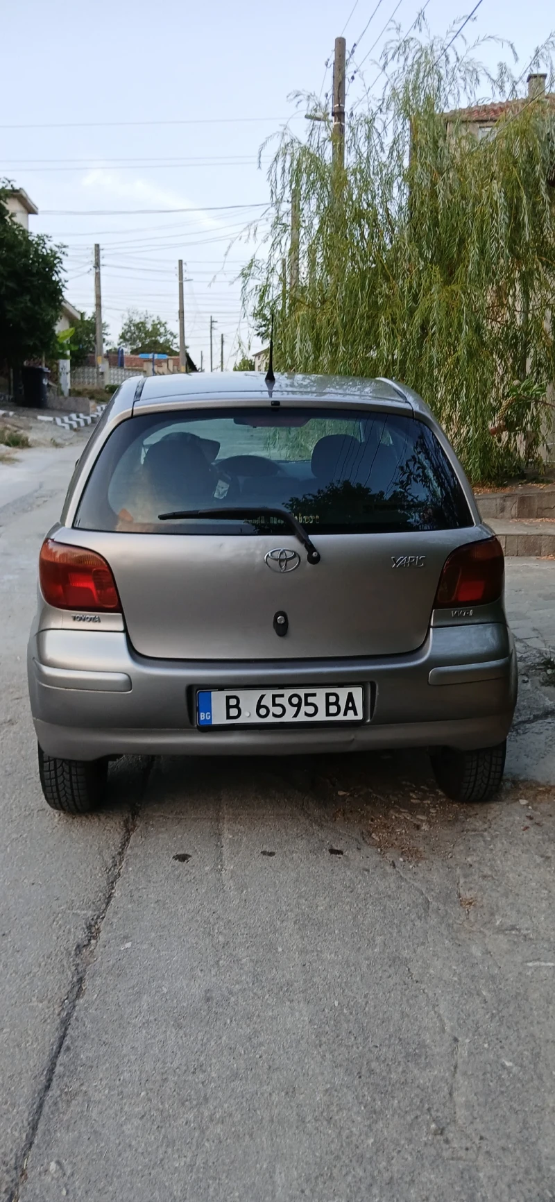 Toyota Yaris 1.3vvti, снимка 6 - Автомобили и джипове - 51282186