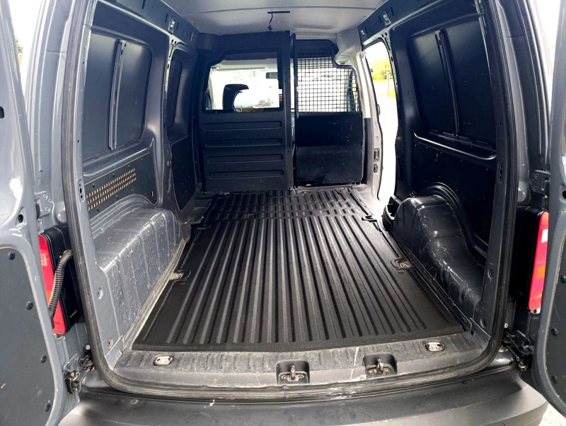 VW Caddy 1.4 CNG Cargo Maxi Заводски Метан!, снимка 15 - Автомобили и джипове - 52334654