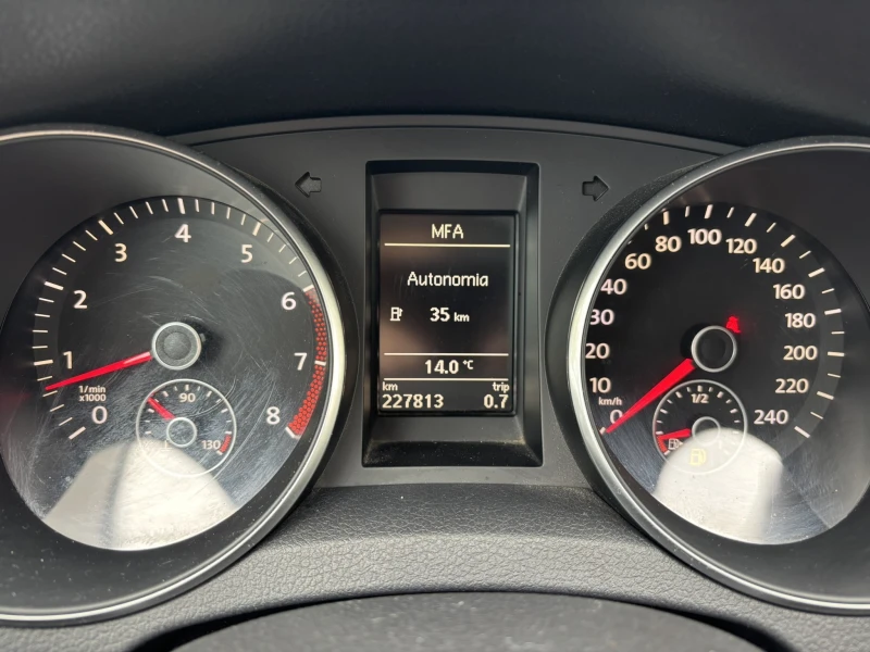 VW Golf 1.4 TSI - DSG, снимка 12 - Автомобили и джипове - 52466123