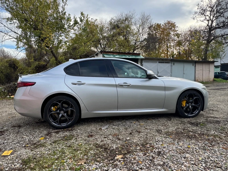 Alfa Romeo Giulia 2.2 JTD, снимка 4 - Автомобили и джипове - 52549885