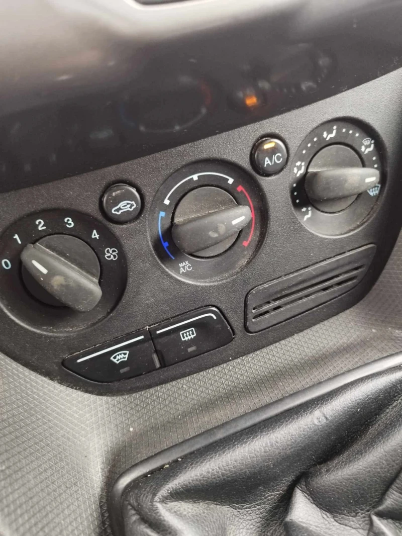 Ford Connect 1, 6 Пежо мотор, снимка 13 - Автомобили и джипове - 52714039