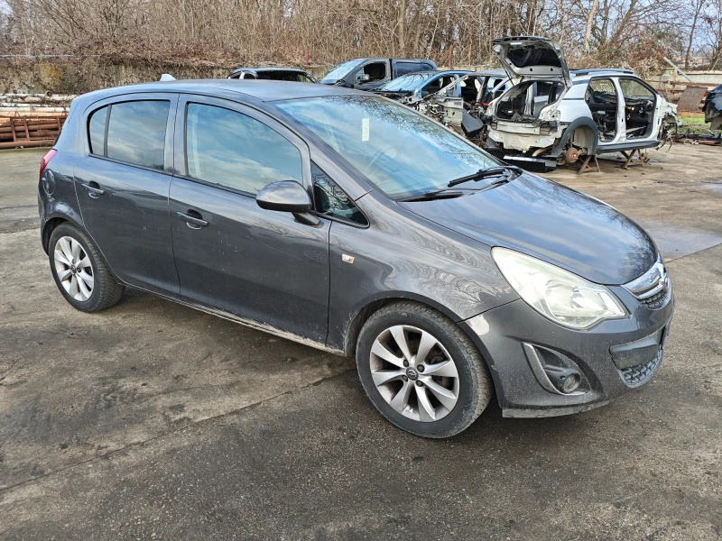 Opel Corsa 1.2i Газ, снимка 5 - Автомобили и джипове - 53024974