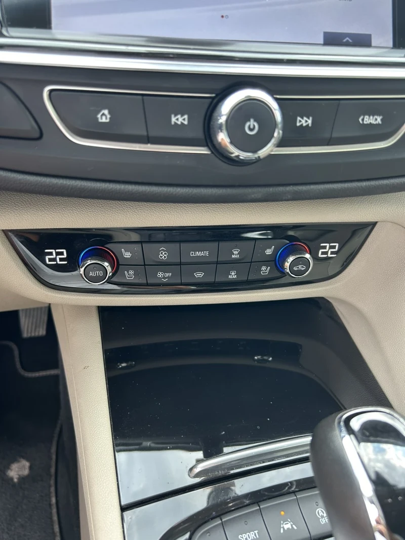 Opel Insignia Exclusive Tourer 4x4 Full Top , снимка 5 - Автомобили и джипове - 53061928