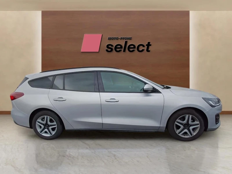 Ford Focus 1.0 EcoBoost, снимка 4 - Автомобили и джипове - 53255493