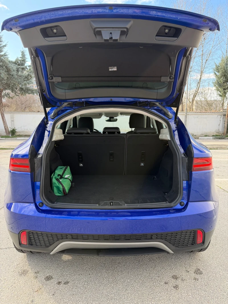 Jaguar E-pace, снимка 5 - Автомобили и джипове - 53496759