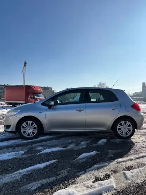 Toyota Auris, снимка 4 - Автомобили и джипове - 48505474