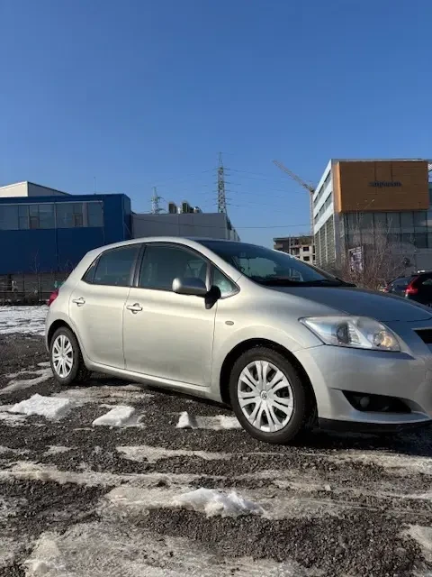 Toyota Auris, снимка 1 - Автомобили и джипове - 48505474