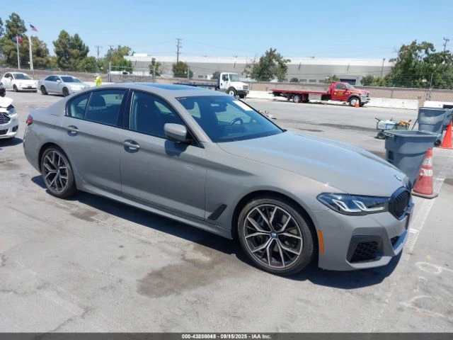 BMW 540 Mpack* Keyless* Shadow* Ambient* Harman* Пано* 