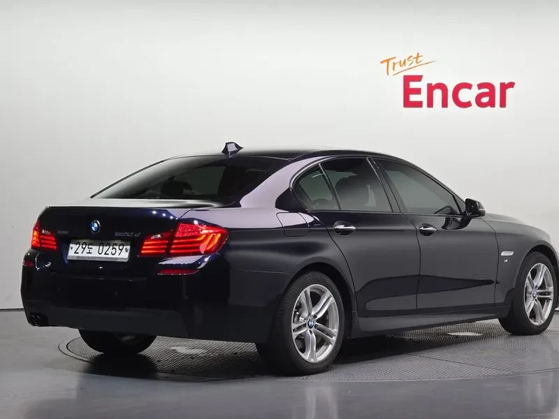 BMW 520 d-MSport xDrive - САМО 30% АВАНС, снимка 2 - Автомобили и джипове - 55740808