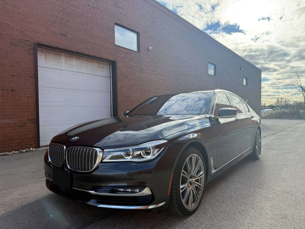 BMW 750 * xDrive * CARFAX * ЦЕНА ДО БГ, снимка 1