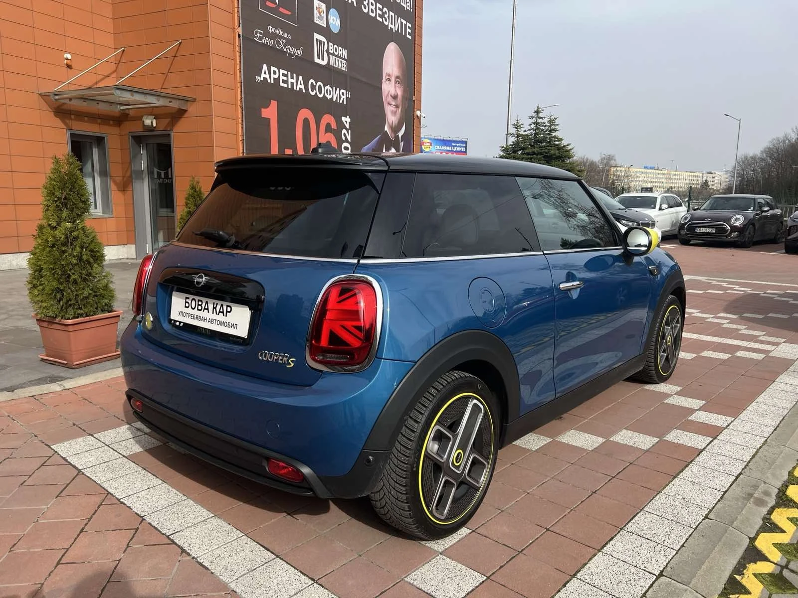 Mini Cooper SE Hatch - изображение 5