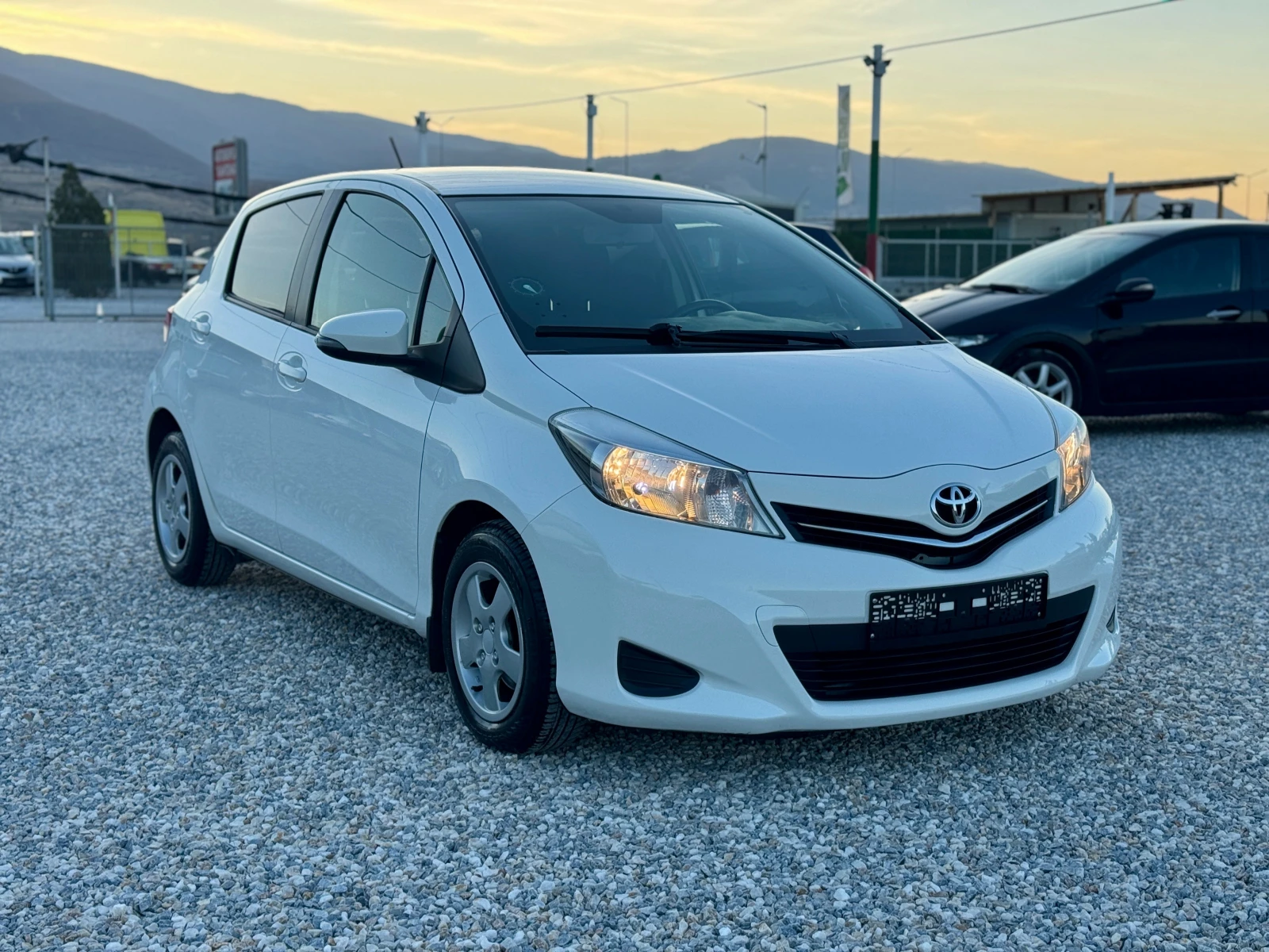 Toyota Yaris Toyota Yaris 1.4::D4D::ПОДГРЕВ::КАМЕРА - [1] 