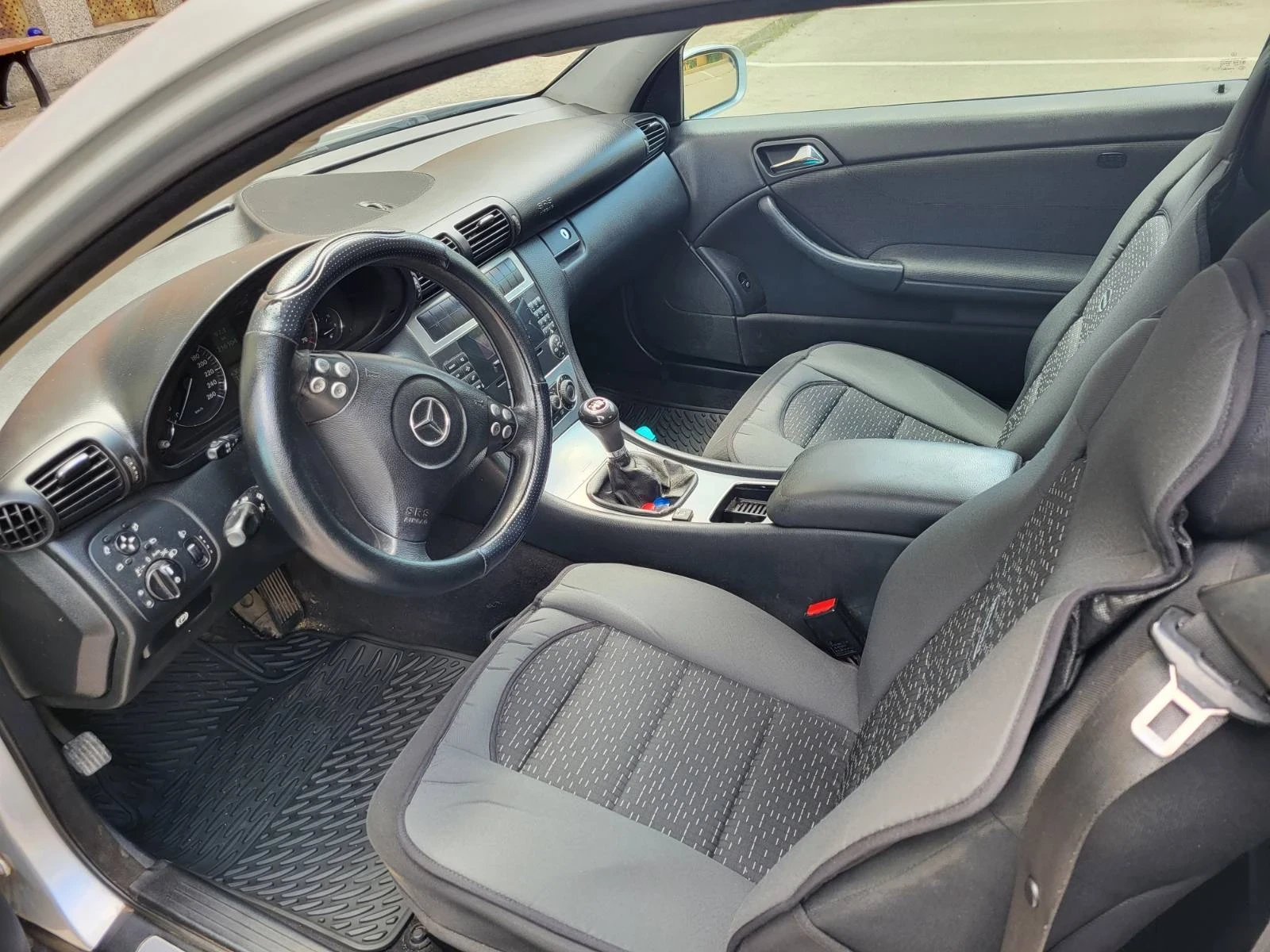 Mercedes-Benz C 180 Компресор/Газ/Отлично състояние/Ръчка - изображение 6