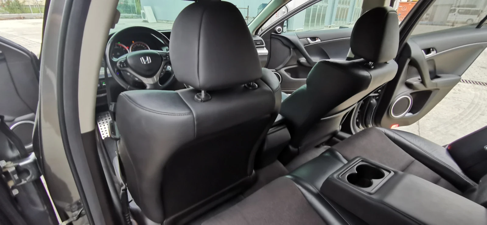 Honda Accord Type S като нова - изображение 8