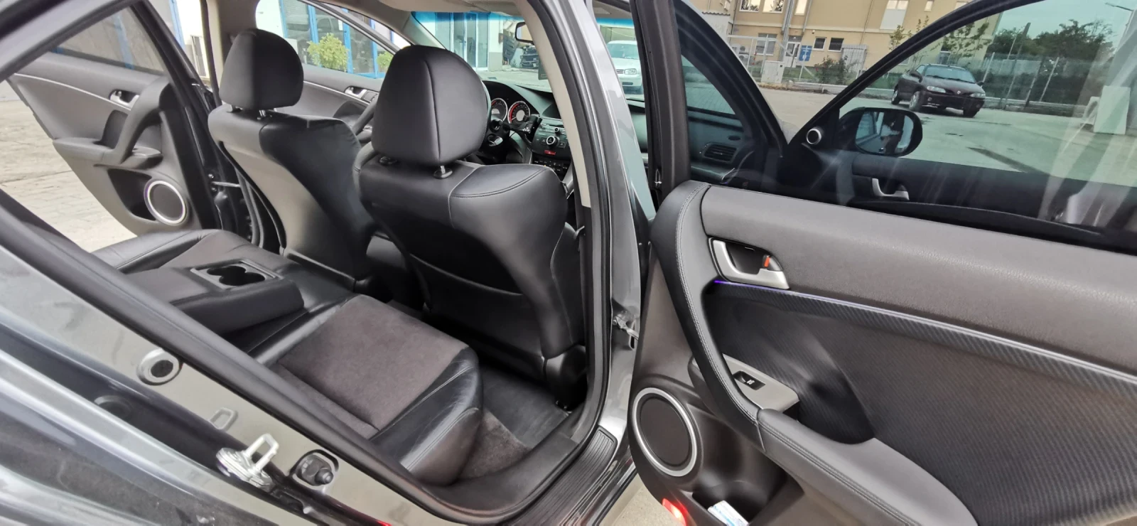 Honda Accord Type S като нова - изображение 9