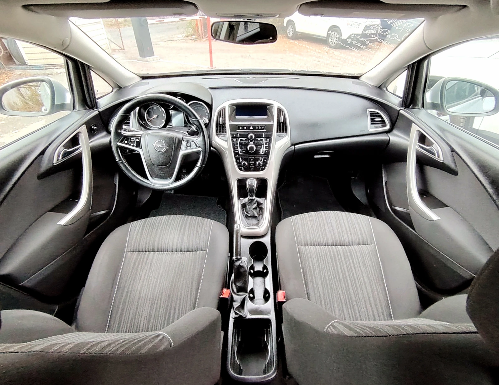 Opel Astra 1.7CDT-i/LUXURY - изображение 10