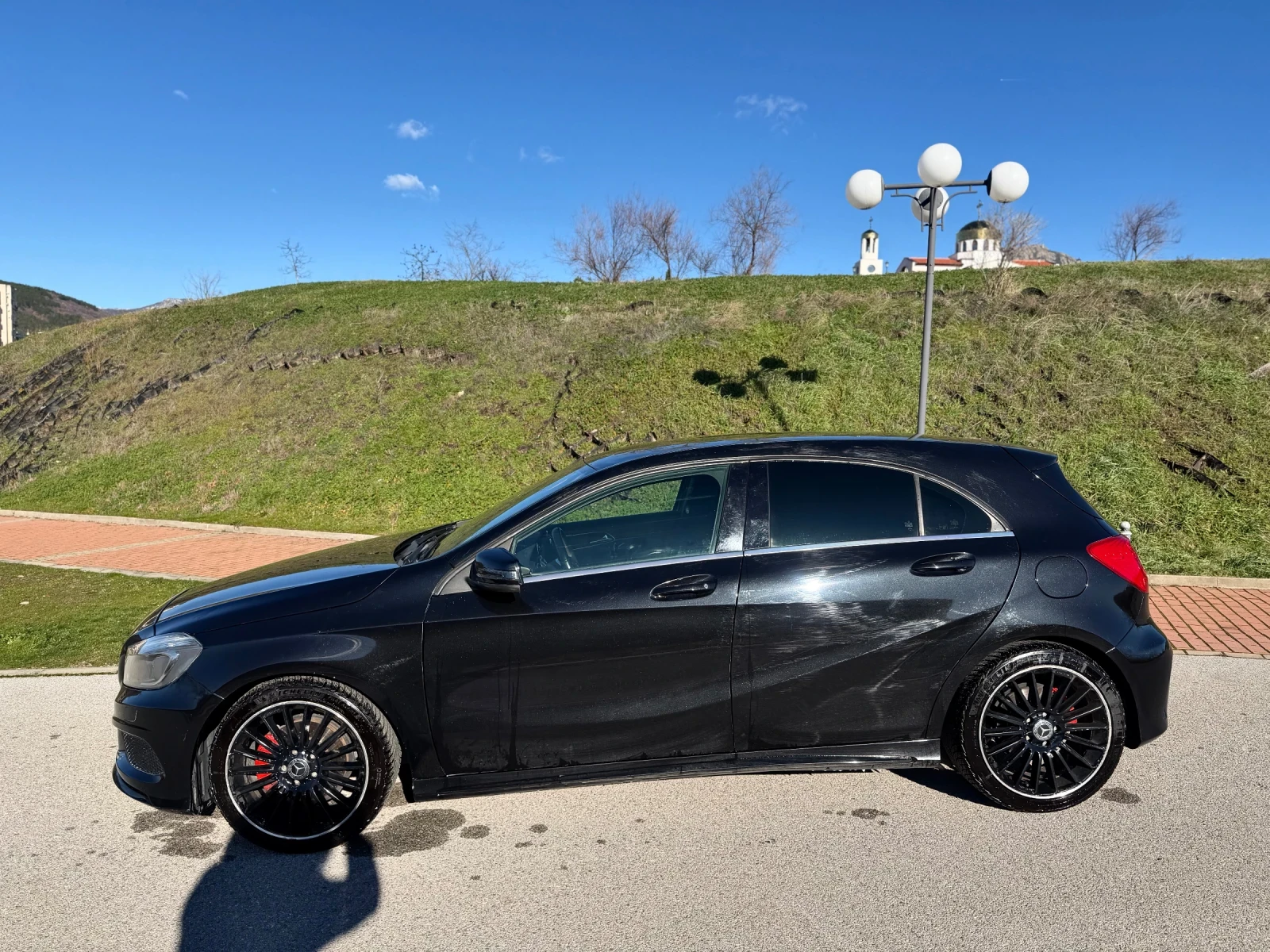 Mercedes-Benz A 180 AMG  - изображение 3