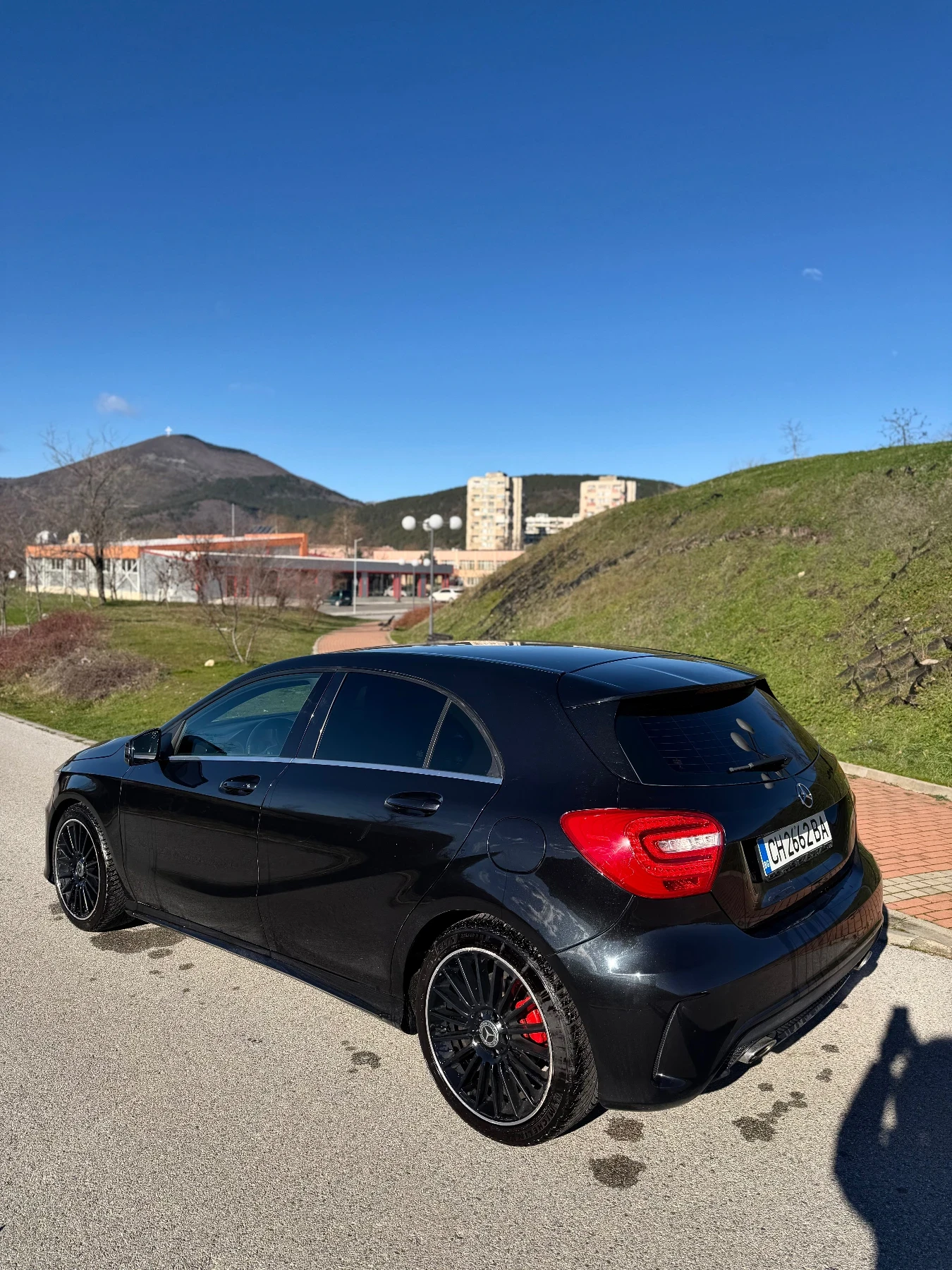 Mercedes-Benz A 180 AMG  - изображение 4