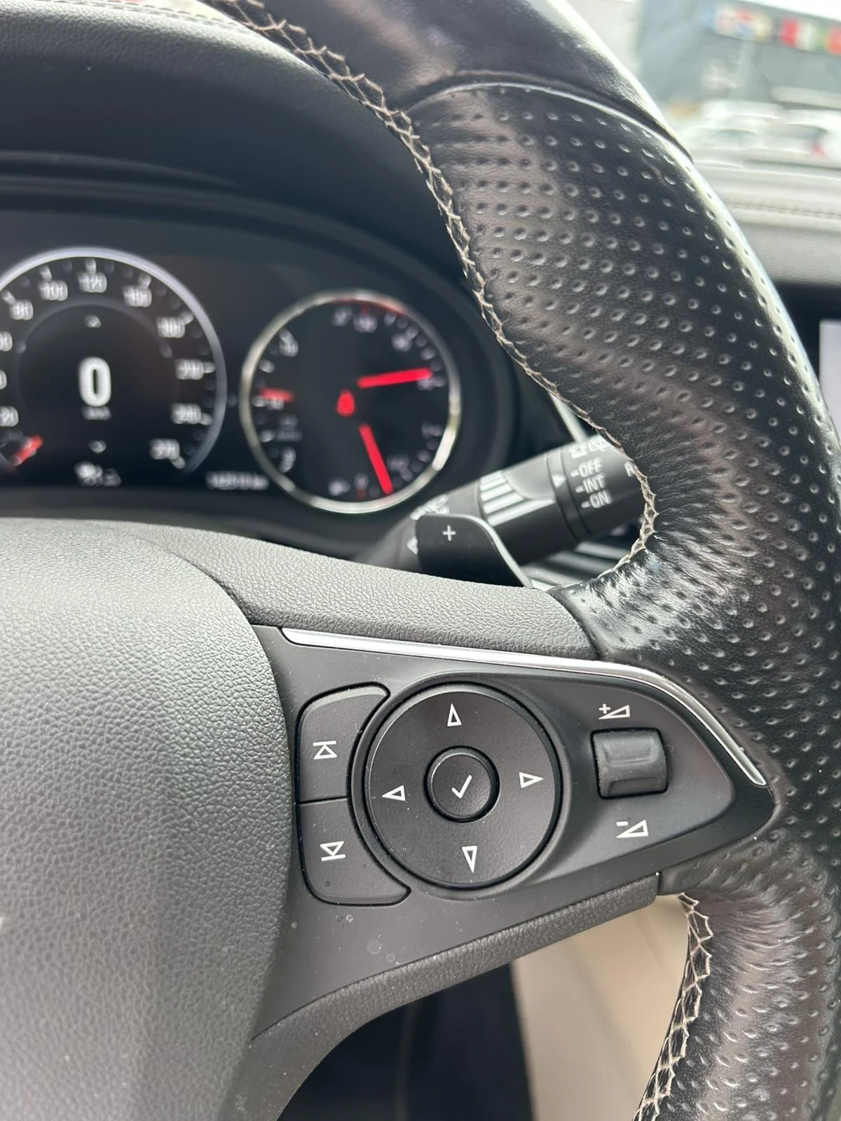 Opel Insignia Exclusive Tourer 4x4 Full Top  - изображение 9