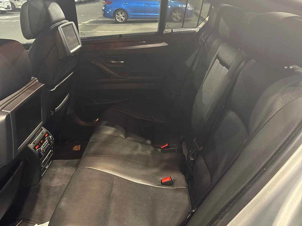 BMW 550 * 550i xDrive * CARFAX * БЕЗ ПЪРВОНАЧАЛНА ВНОСКА - изображение 10