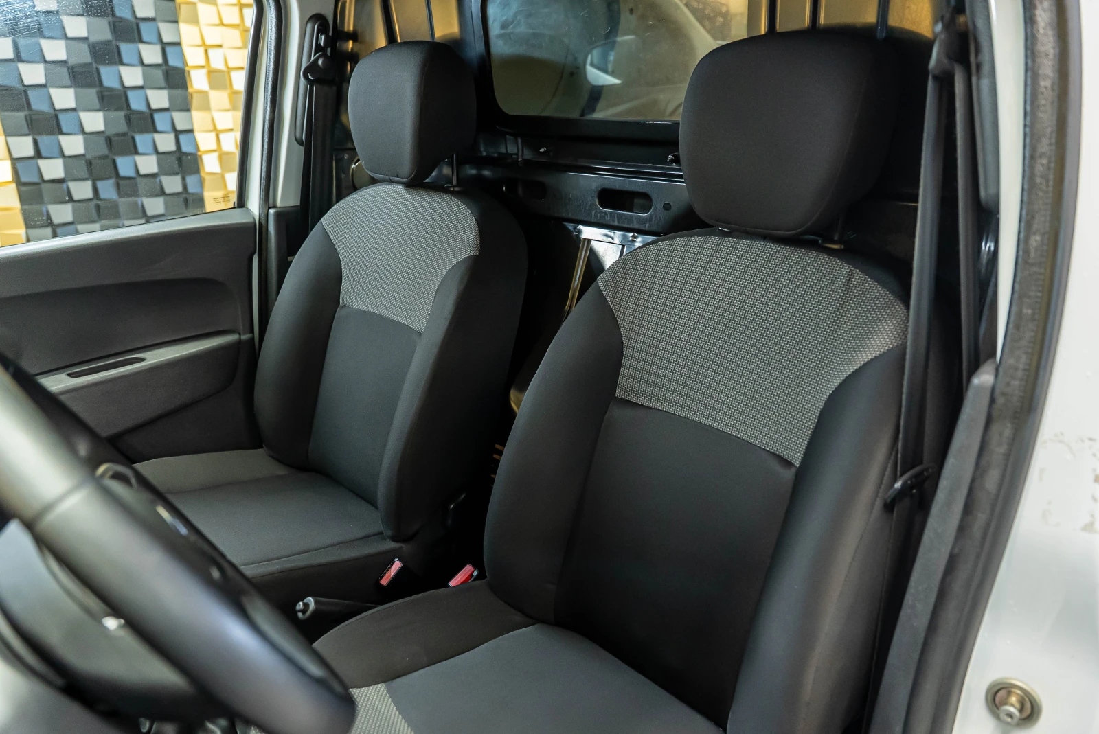 Dacia Dokker Van DCI, снимка 11 - Автомобили и джипове - 53734459