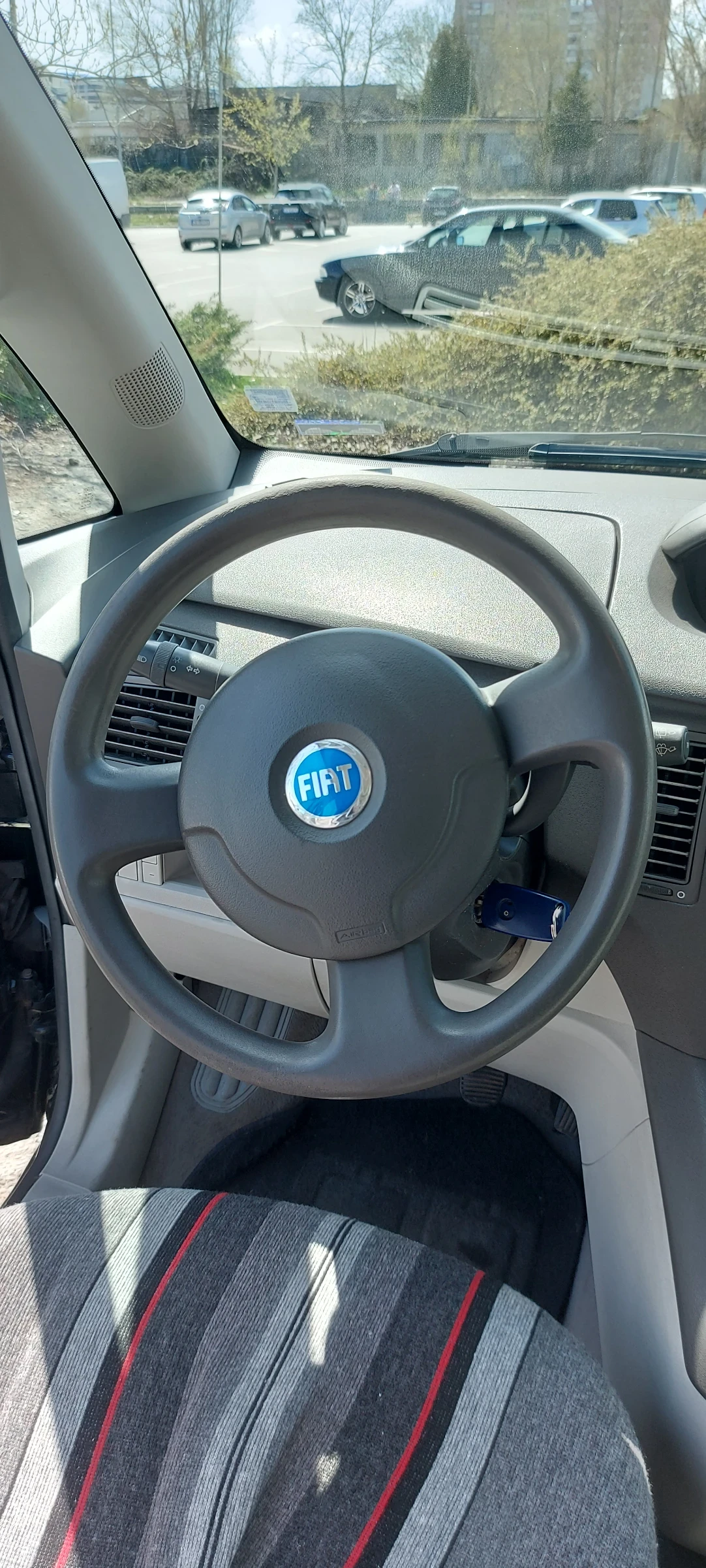 Fiat Idea, снимка 13 - Автомобили и джипове - 54247355