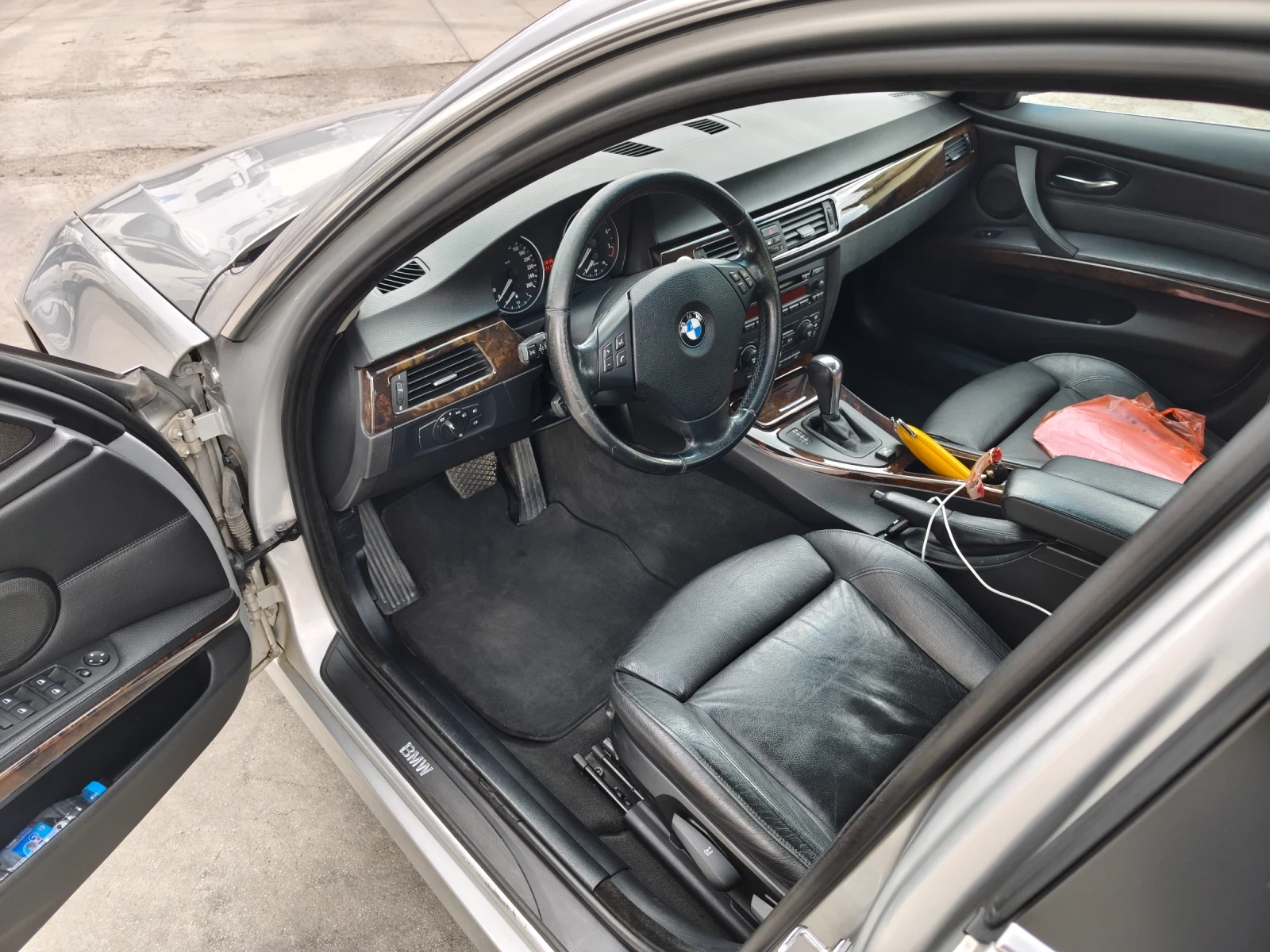 BMW 330, снимка 5 - Автомобили и джипове - 54388656