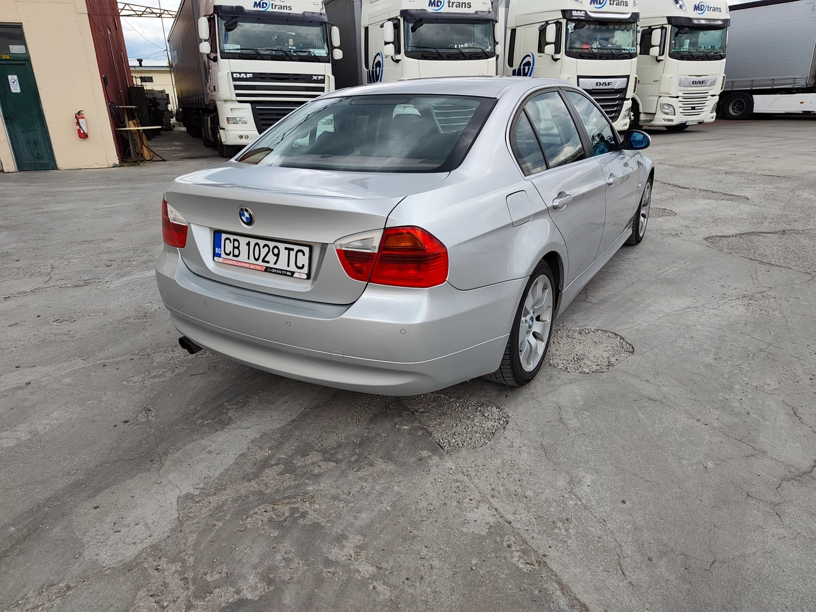 BMW 330, снимка 3 - Автомобили и джипове - 54388656