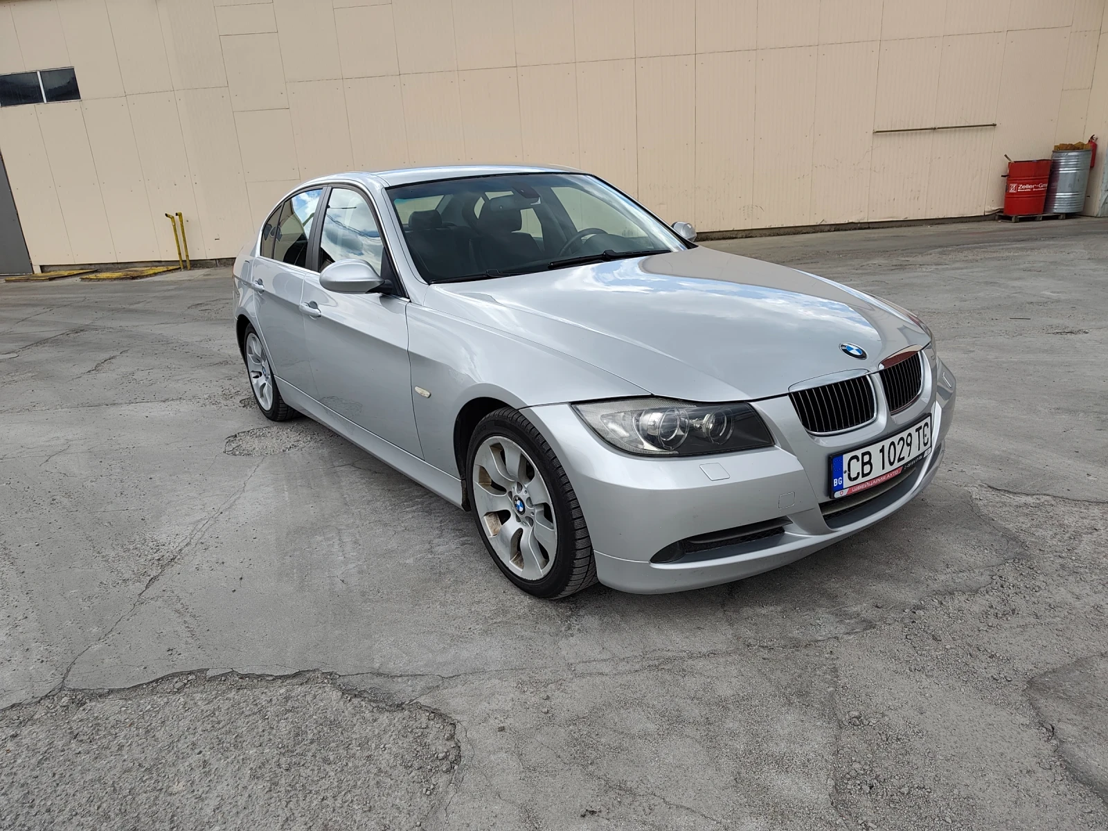 BMW 330