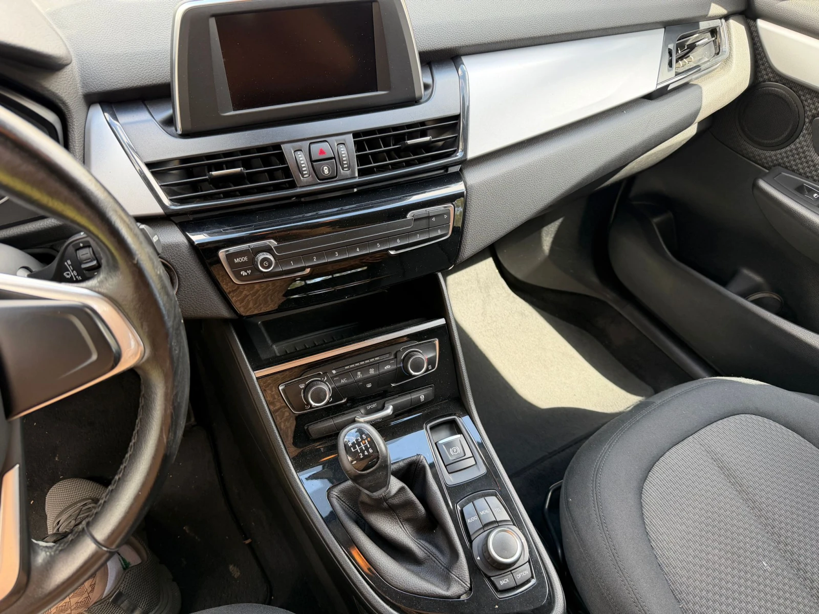 BMW 2 Active Tourer, снимка 7 - Автомобили и джипове - 54651088