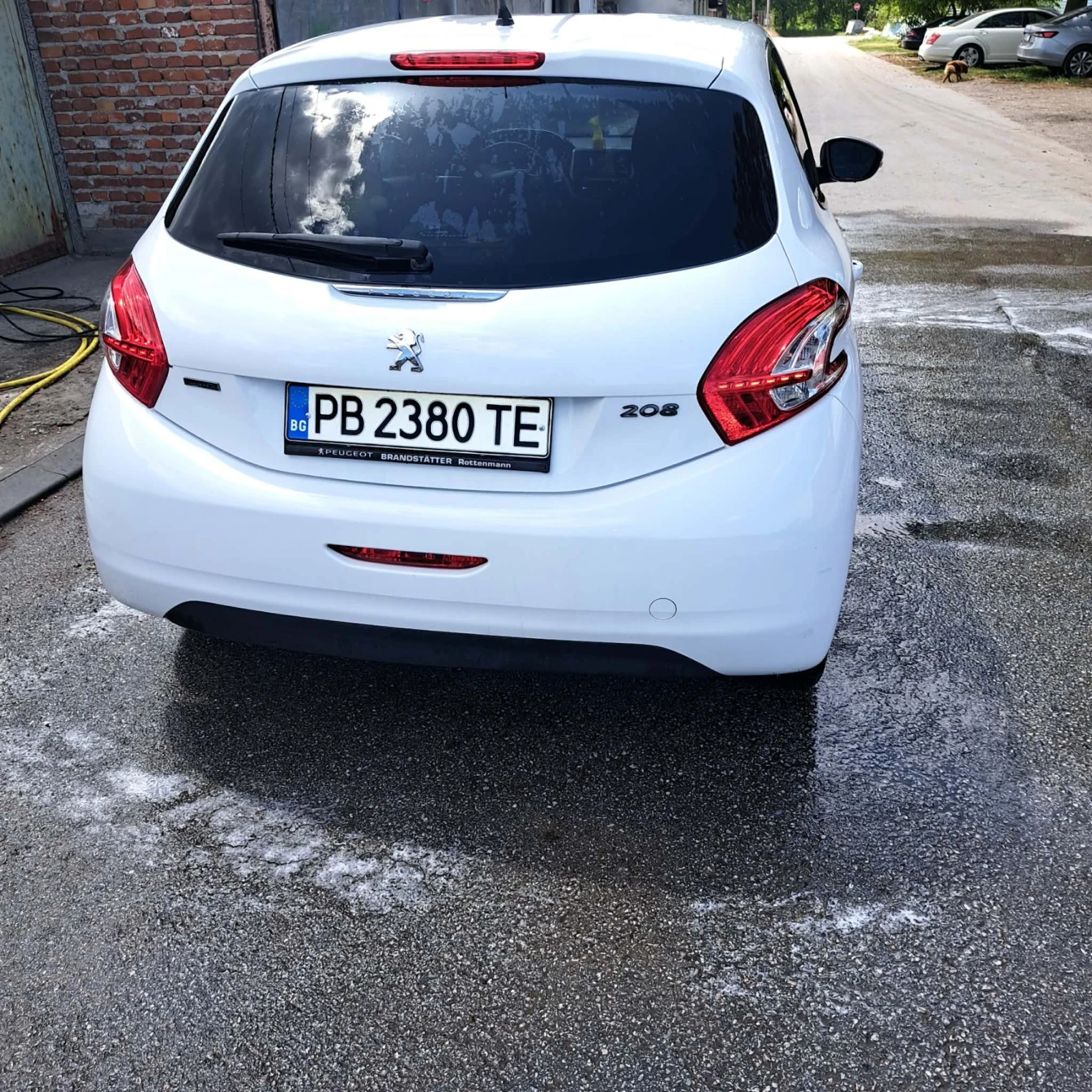 Peugeot 208, снимка 3 - Автомобили и джипове - 54692951
