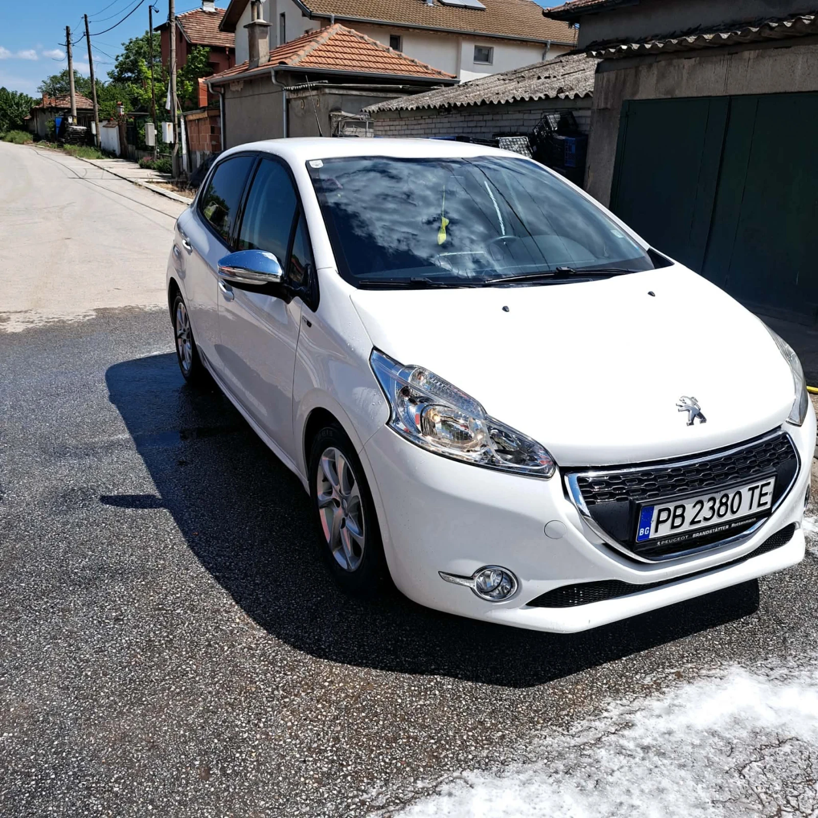Peugeot 208, снимка 4 - Автомобили и джипове - 54692951