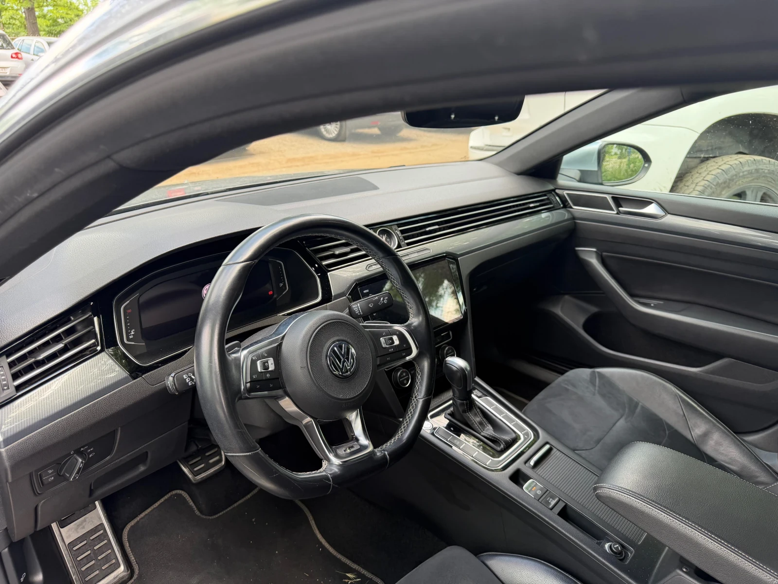 VW Arteon 2.0 TSI 190 , снимка 11 - Автомобили и джипове - 54741250