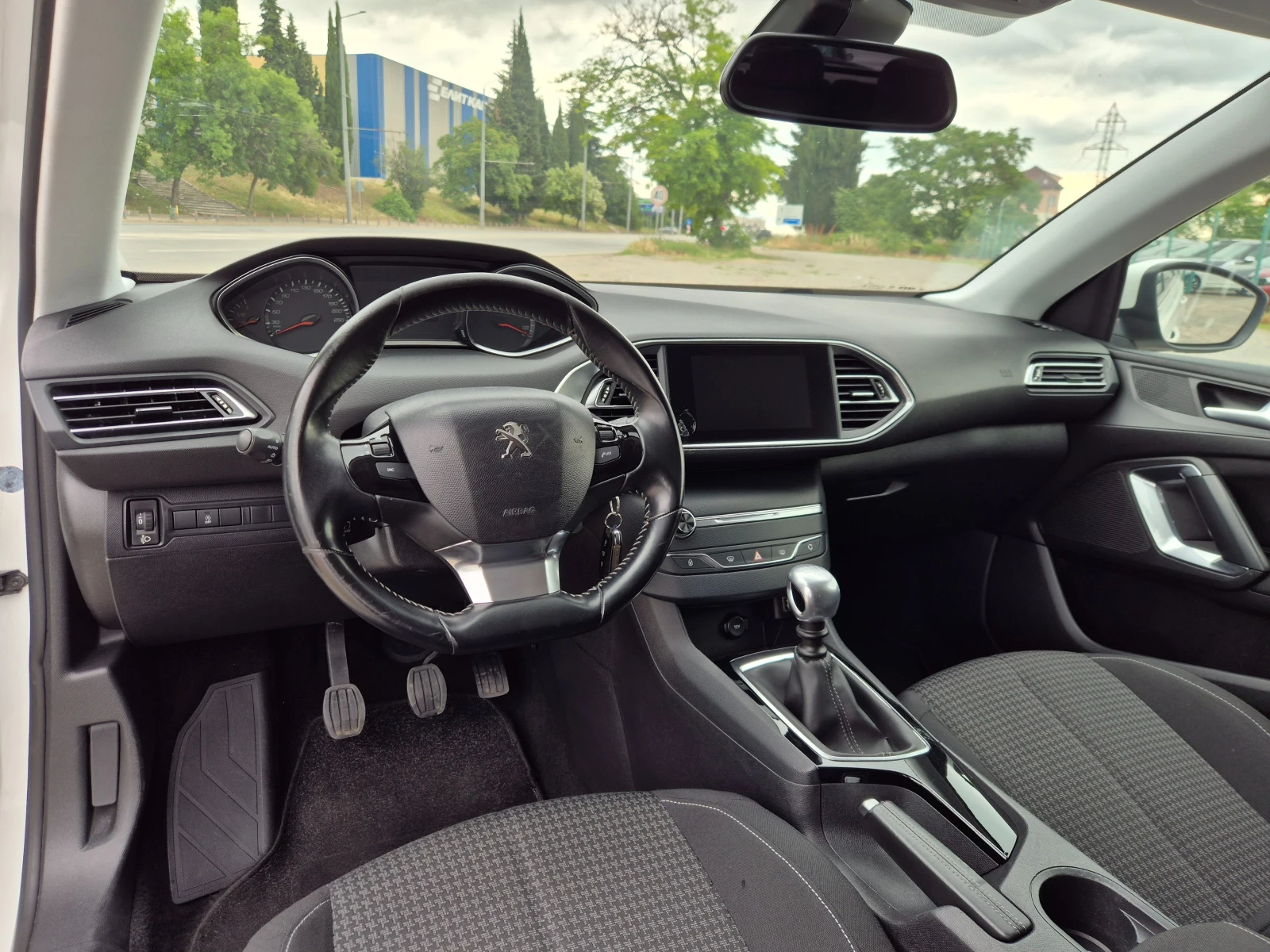 Peugeot 308 SW 1.5HDI 131кс, снимка 14 - Автомобили и джипове - 54877724