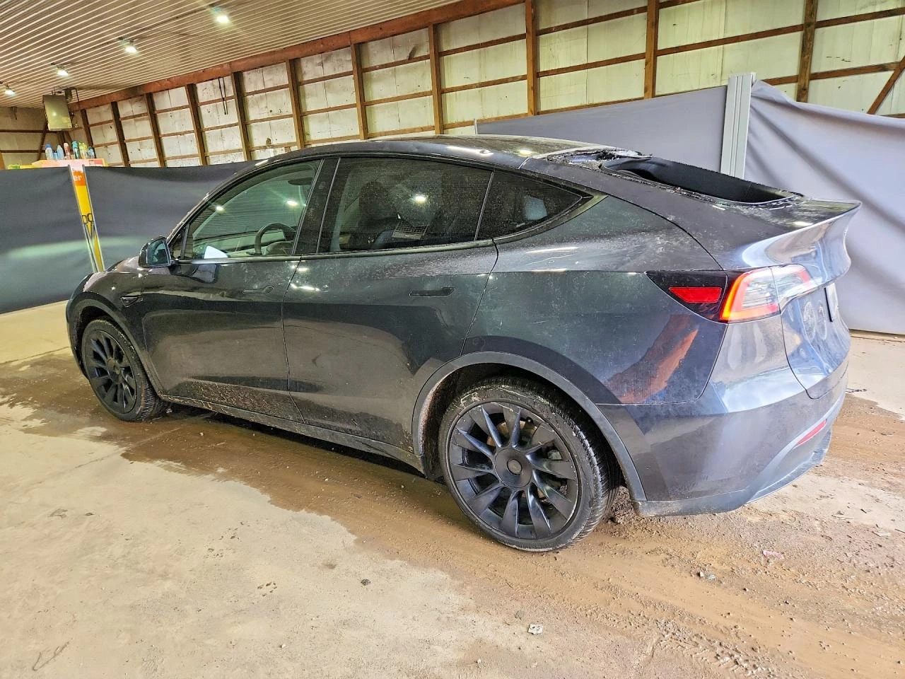 Tesla Model Y LONG RANGE DUAL MOTOR ALL-WHEEL DRIVE, снимка 6 - Автомобили и джипове - 54882478