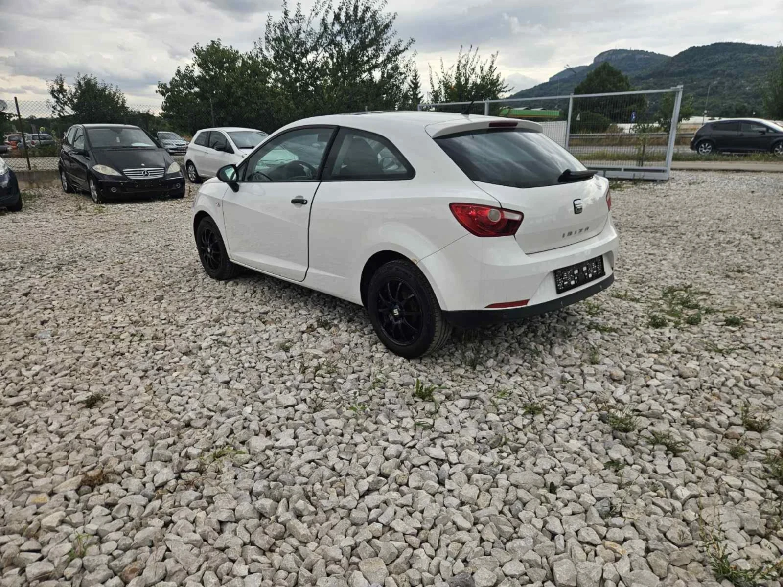 Seat Ibiza 1.2* klima* , снимка 7 - Автомобили и джипове - 55378987