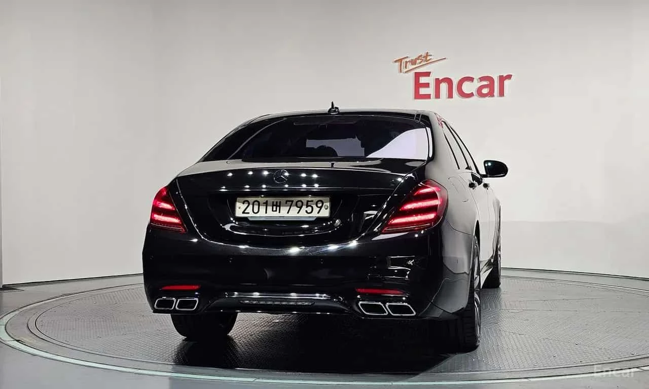 Mercedes-Benz S 63 AMG 4MATIC+ /ОБДУХВАНЕ/ПАНОРАМА/ДИСТРОНИК/360, снимка 4 - Автомобили и джипове - 55684118