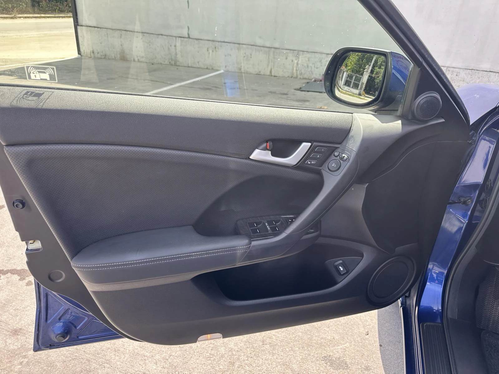 Honda Accord 2, 2 i-DTEC, снимка 13 - Автомобили и джипове - 56090495