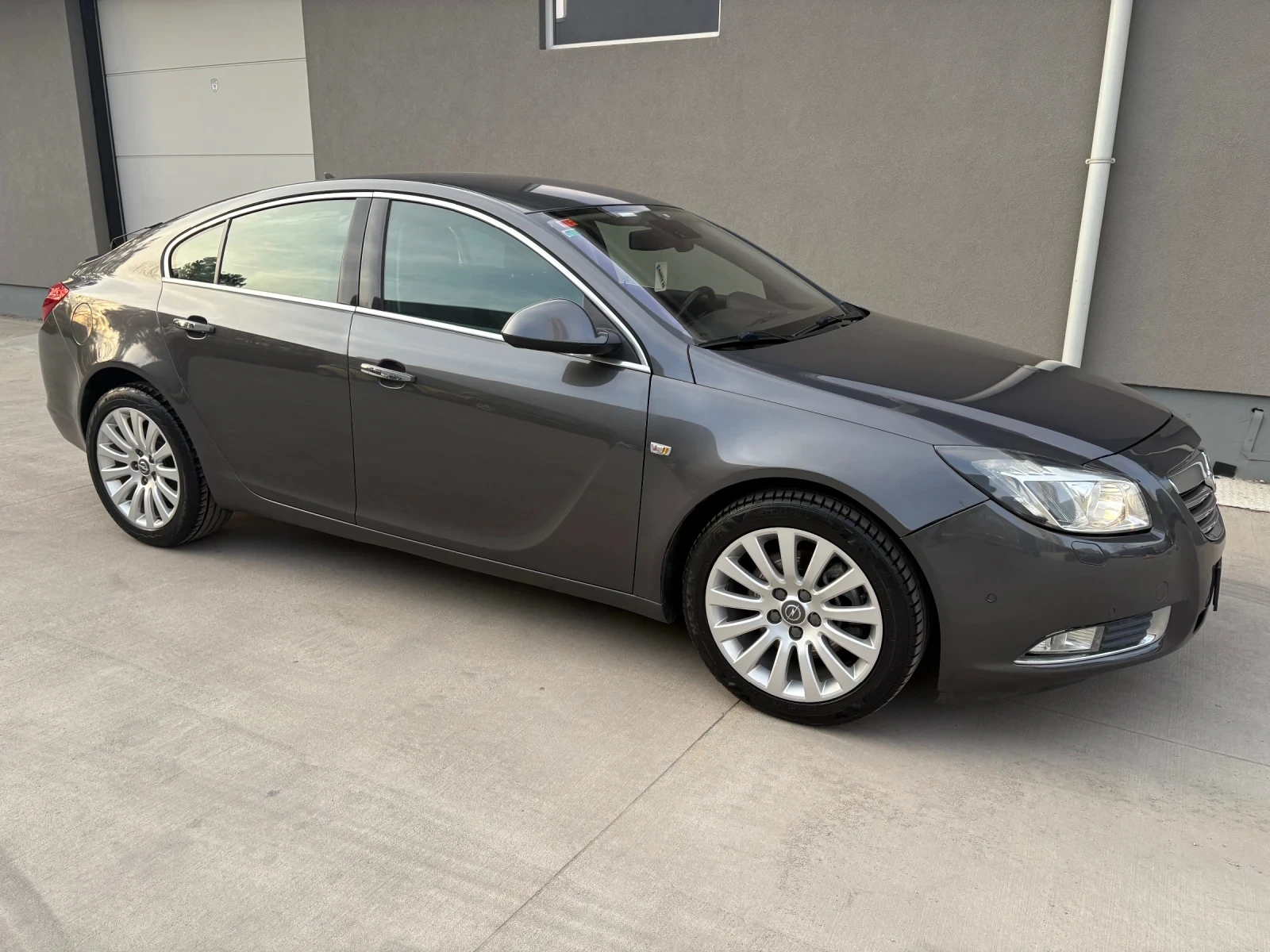 Opel Insignia 2.0 CDTI 160кс Automatic TOP, снимка 10 - Автомобили и джипове - 56213425