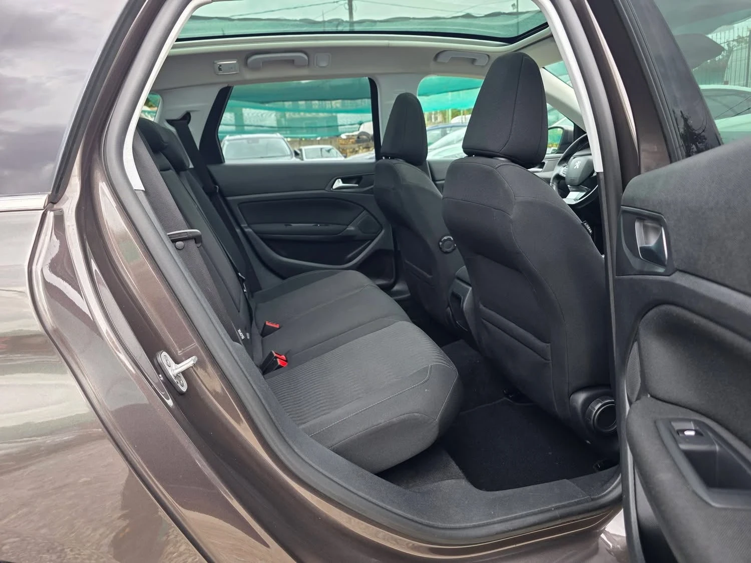 Peugeot 308 1.6HDI 120K.C. / �������� / ���� / 2015 ������  | Mobile.bg � ����������� 10