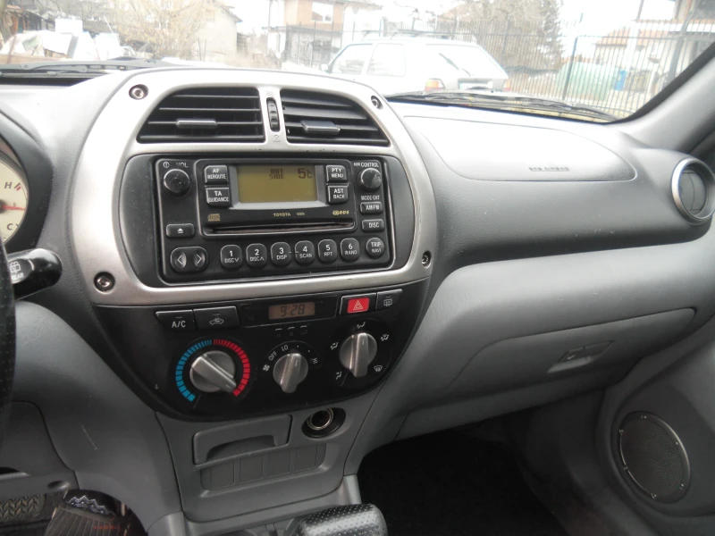 Toyota Rav4, снимка 6 - Автомобили и джипове - 49125989